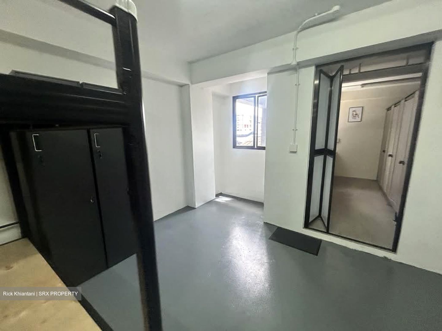 Jurong East MRT (D22), Factory #564099481